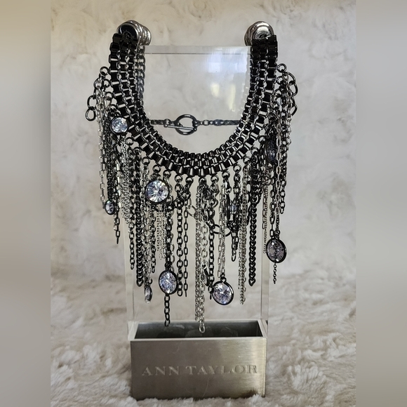 NWOT Ann Taylor Silver/Diamond Chain Necklace - Picture 6 of 6